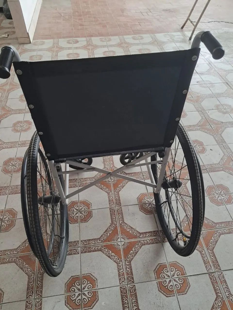 Cadeira de roda em perfeito estado  - Foto 3