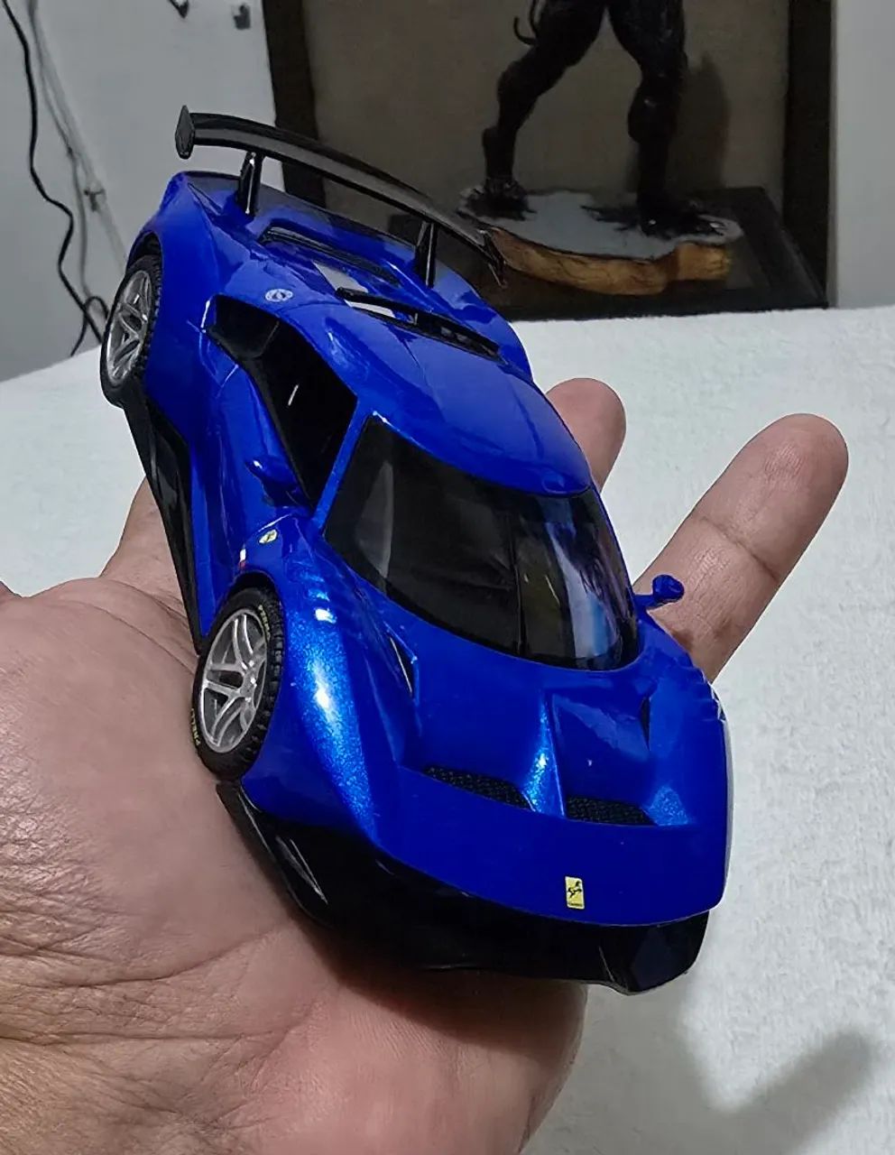 Carrinho miniatura Ferrari P80-C  - Foto 3