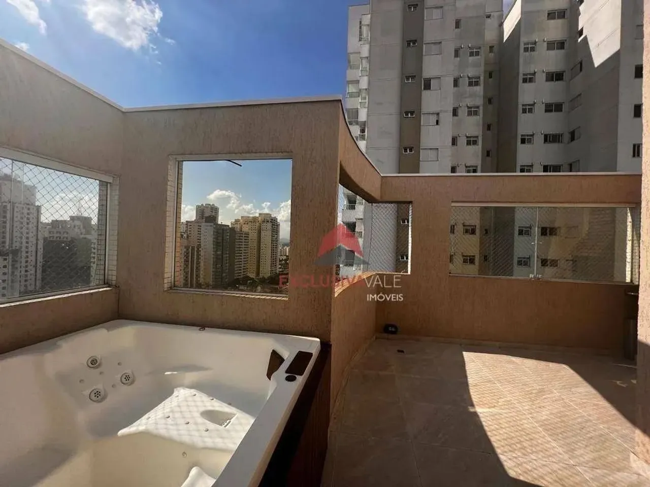 Cobertura com 3 dormitórios à venda, 225 m² por R$ 2.000.000,00 - Jardim Aquarius - São Jo