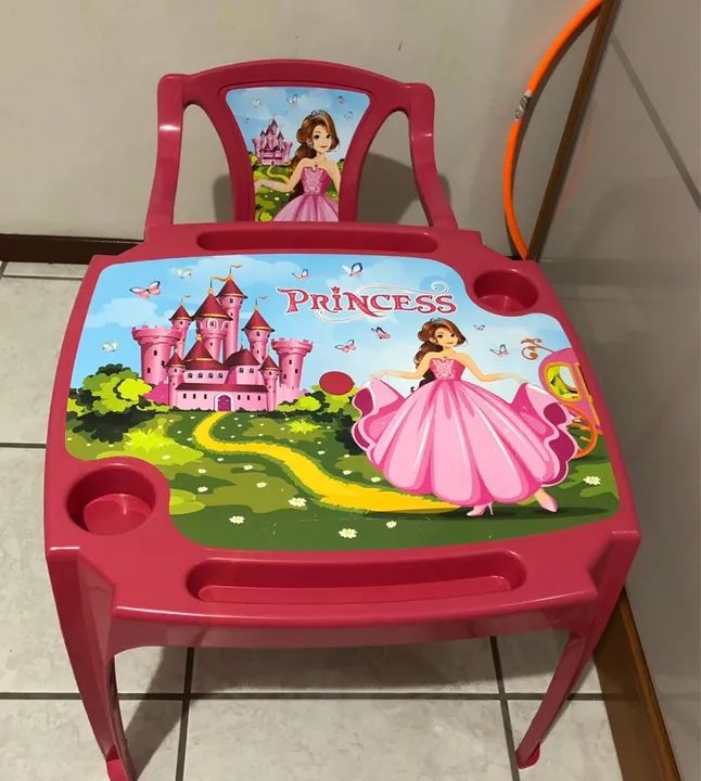 Mesa e Cadeira Infantil Princesa