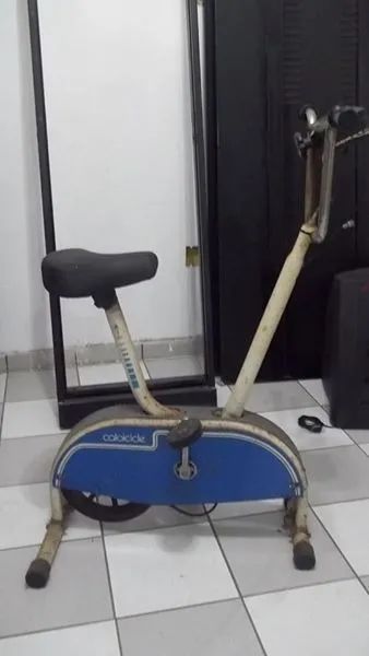 Bicicleta Ergométrica Caloi (No estado, necessita Reforma, retirada pessoalmente)