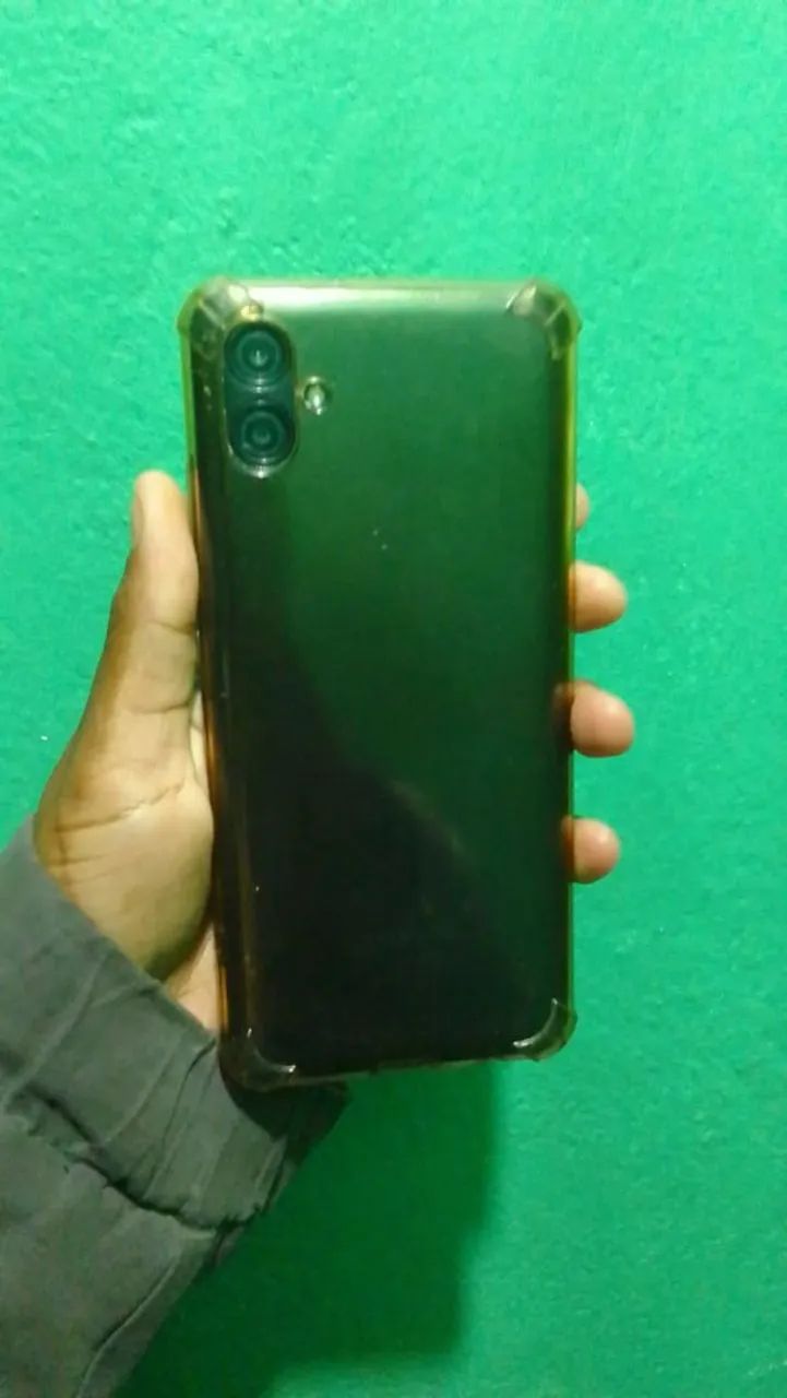 Vende se celular a04 perfeito estado Retira taipas zn - Foto 2