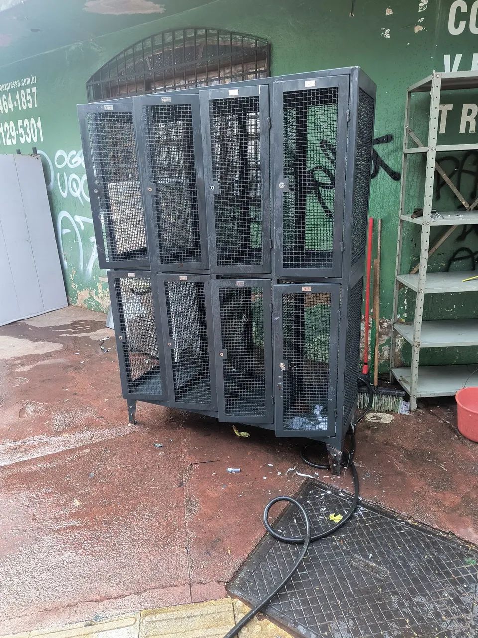 Armário de aço 8 portas c chave