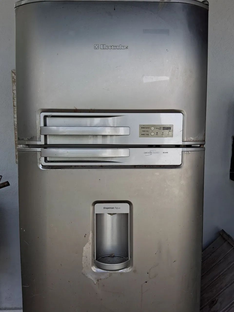 Geladeira Electrolux Inox Duplex com Dispenser de Água