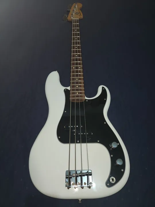 Fender Precision Player 2