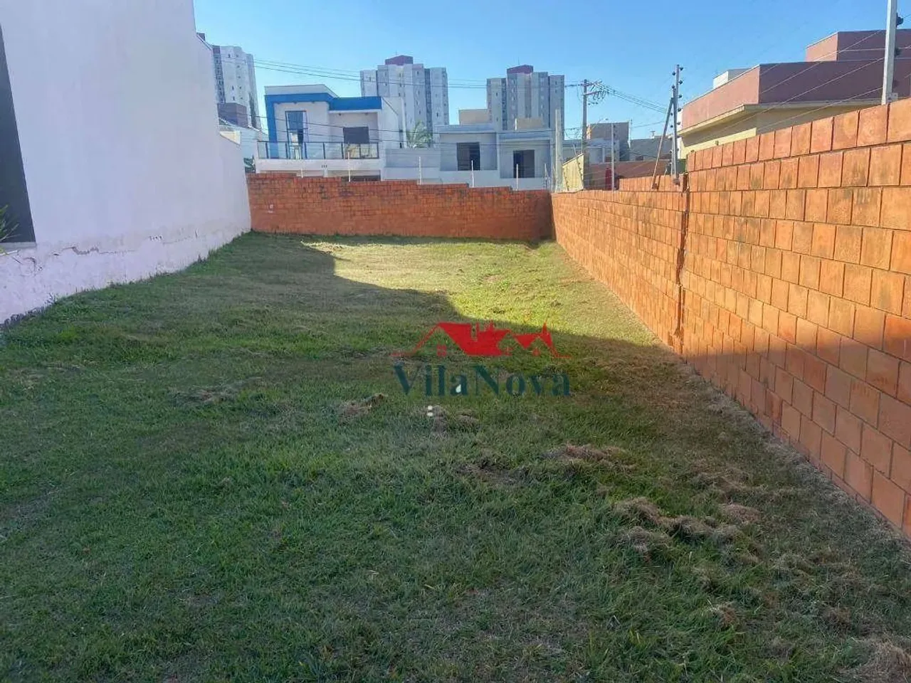EXCELENTE TERRENO PLANO À VENDA COM 300m², NO CONDOMÍNIO PIEMONTE EM INDAIATUBA - SP!