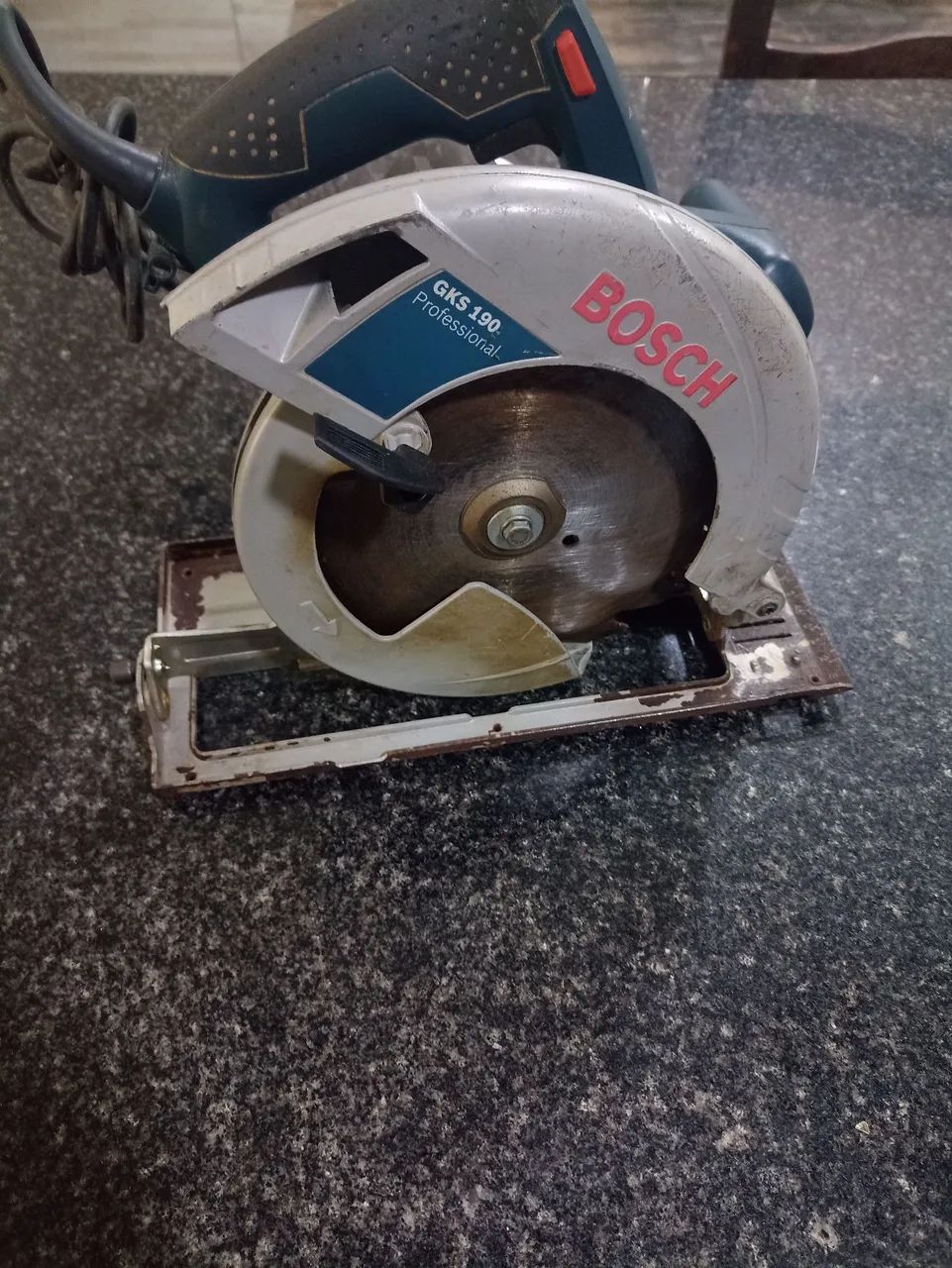 Serra circular bosch 127v