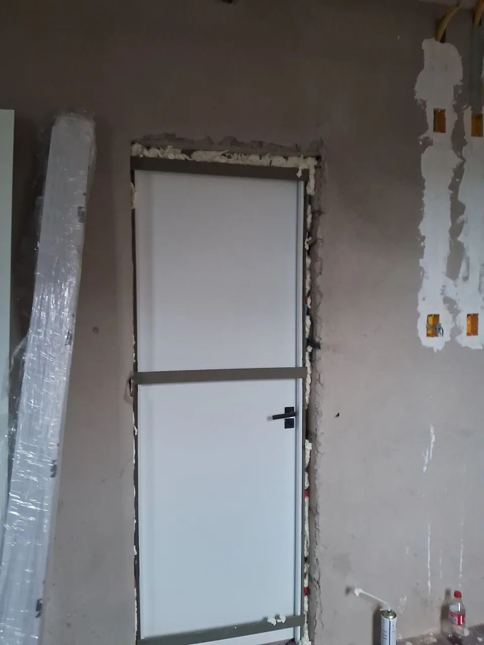 PINTURA EM PORTAS  - Foto 2
