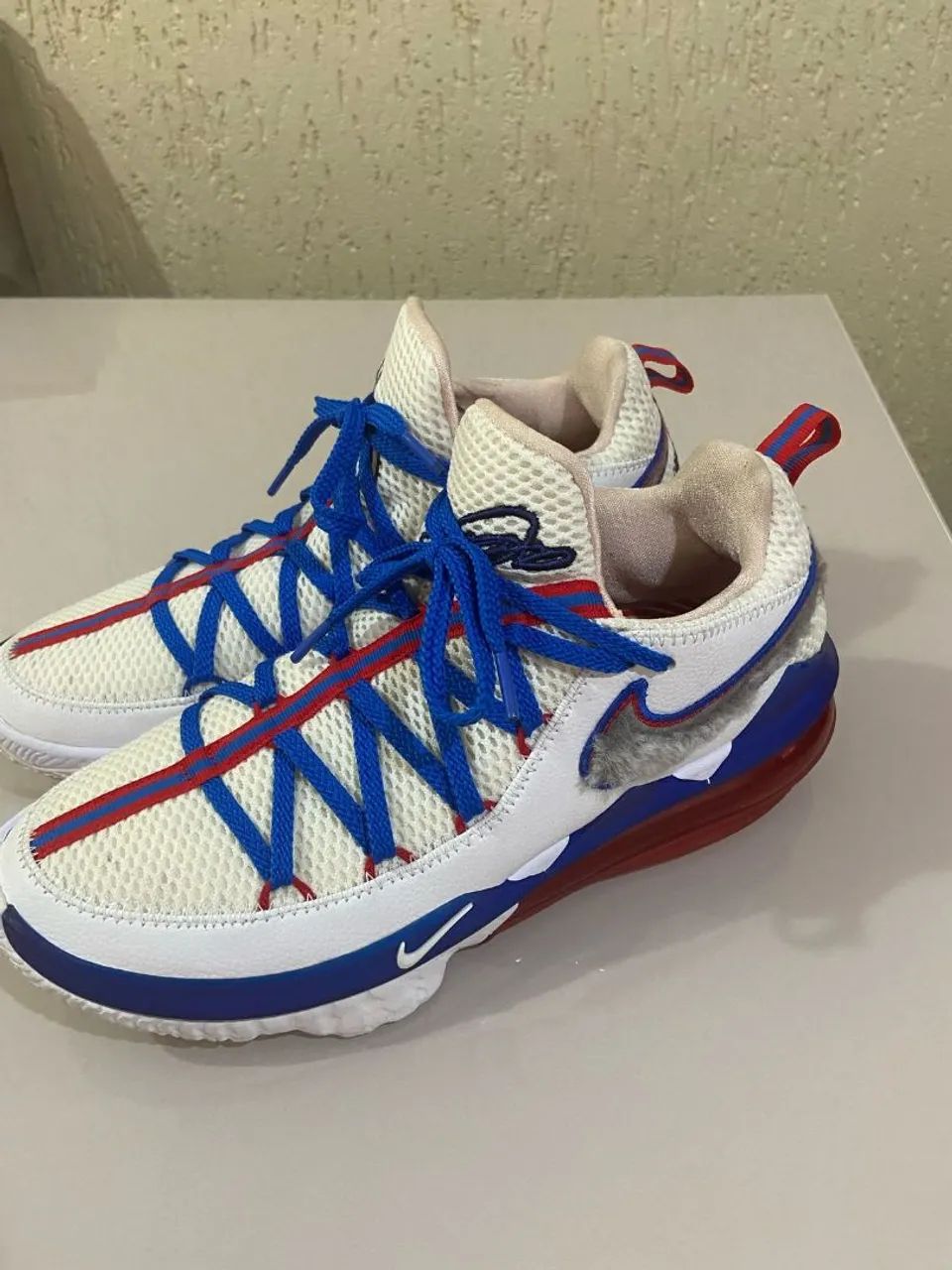 TÊNIS NIKE LEBRON 17 LOW
