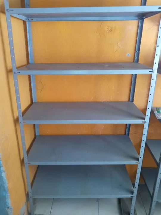 ESTANTE DE FERRO  - Foto 2