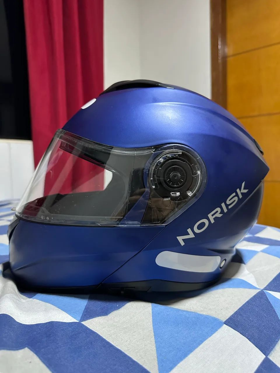 Capacete Norisk articulado e com óculos interno - Foto 5