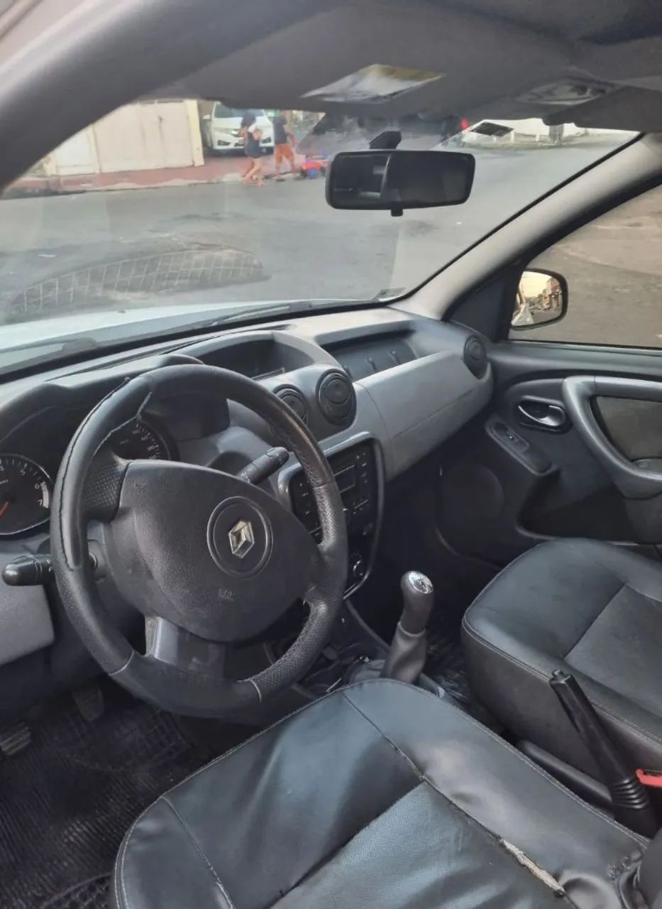 RENAULT DUSTER  - Foto 6