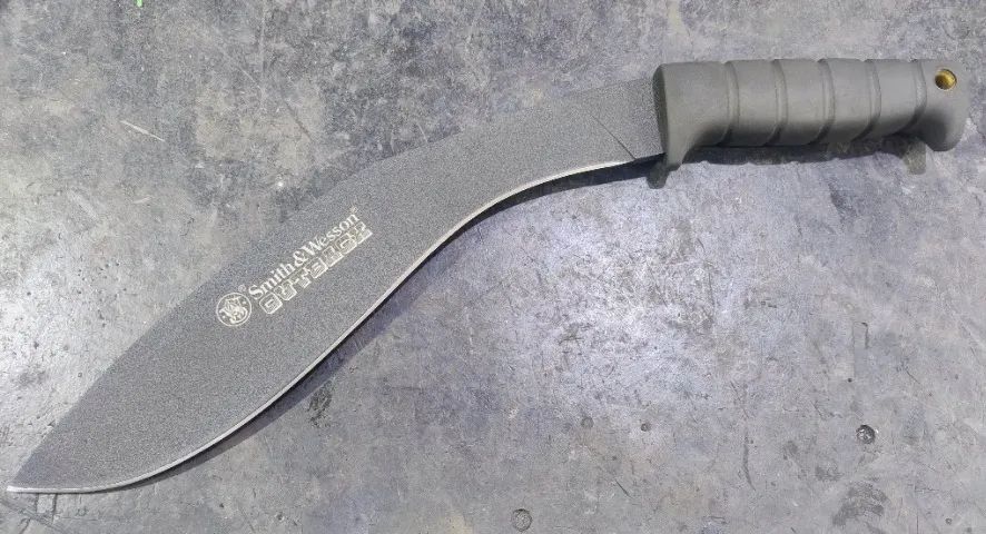 Smith & Wesson Kukri Outback