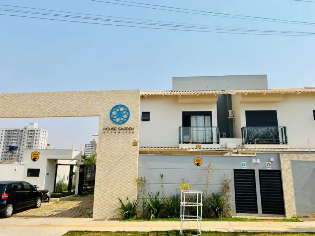 Condominio de sobrado Jardim Atlantico 3 suites sacada aquecimento solar amplo quintal por