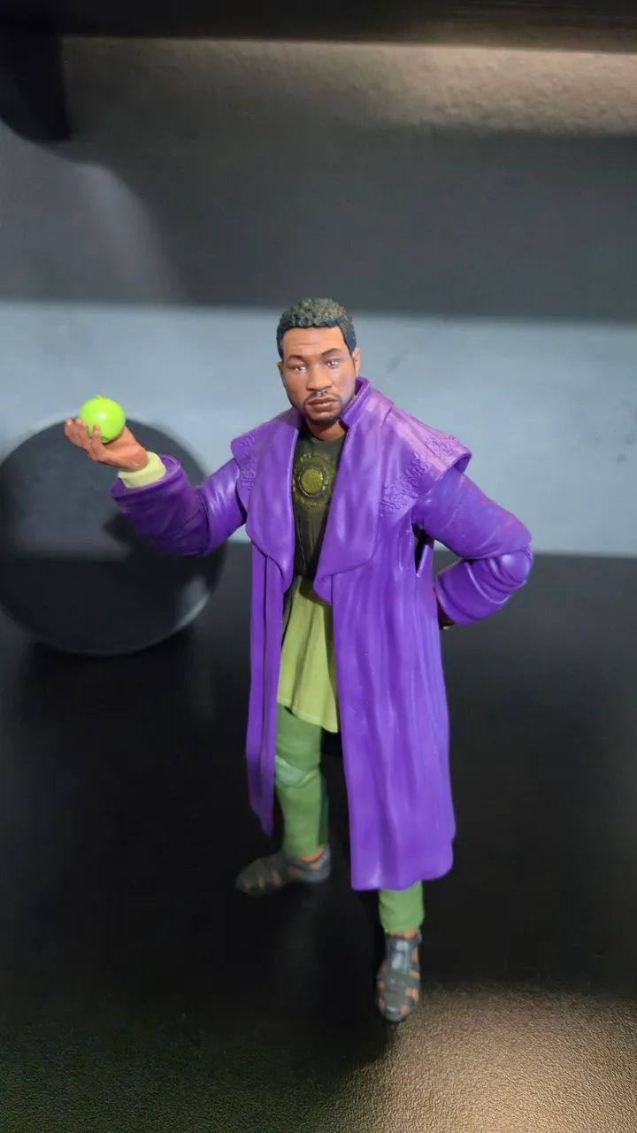 Figura do Kang  - Personagem do filme/ Marvel legends 
