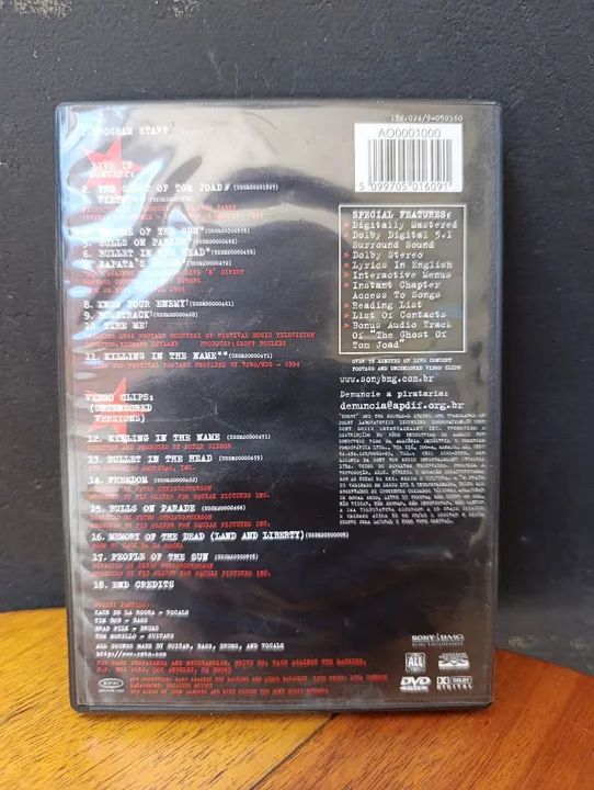 DVD RAGE AGAINST THE MACHINE - LIVE IN CONCERT  - Foto 2