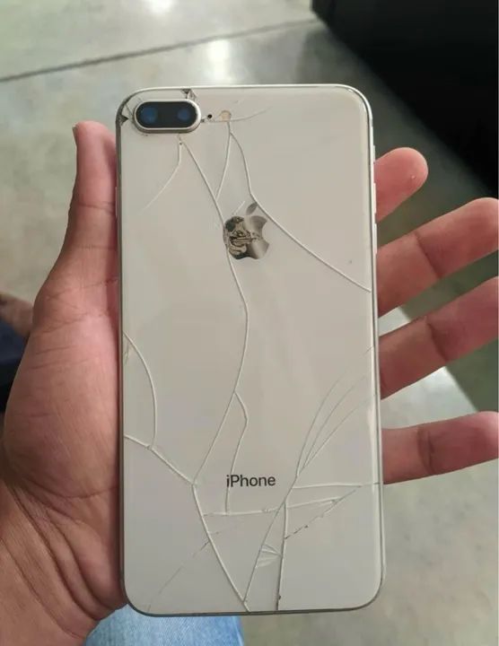 iPhone 8Plus - Tela Grande  64 Hh - Foto 3