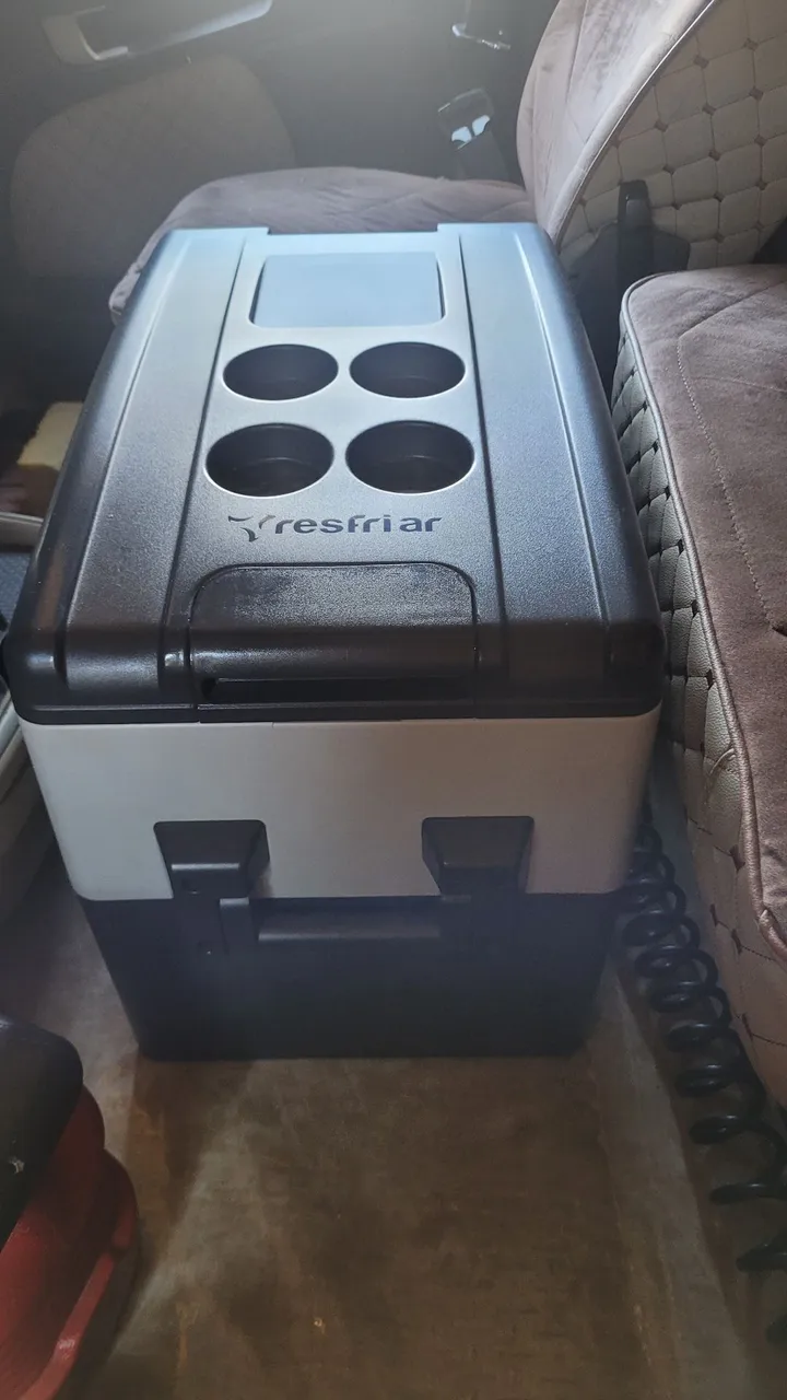 Geladeira resfriar quadrivolt 31 lts