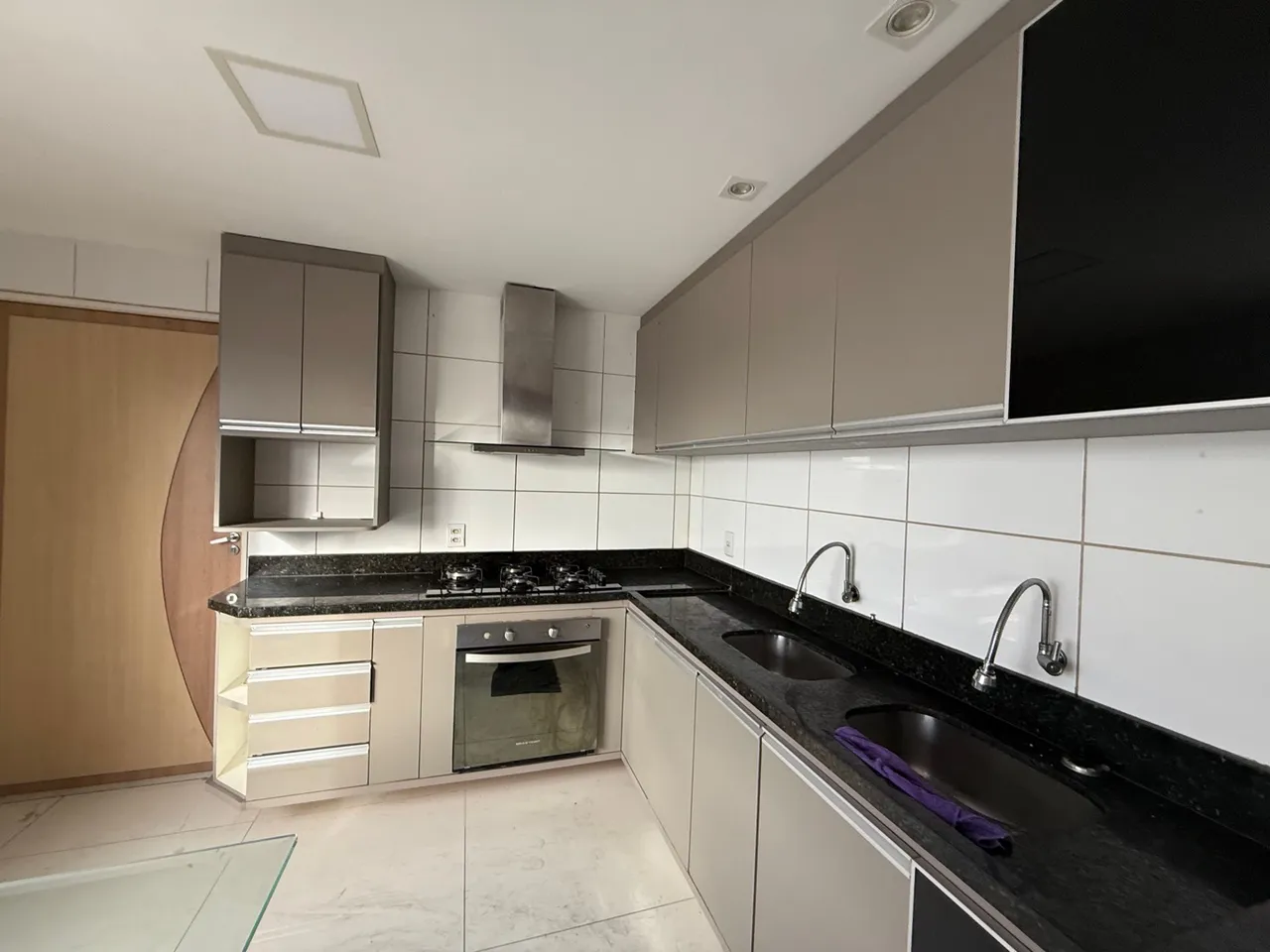 LOCAÇÃO APARTAMENTO NO EDIFÍCIO GRAN VILLE CARUARÚ