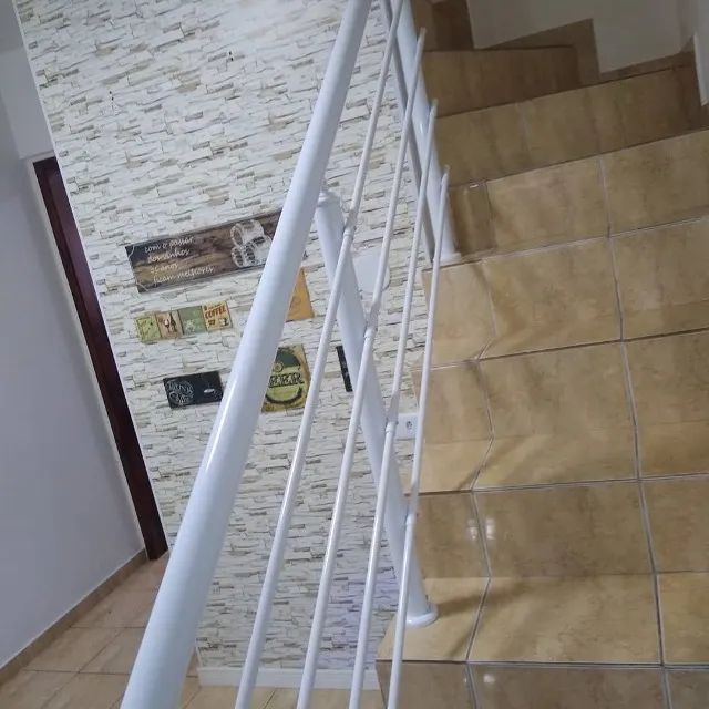 Guarda Corpo em Aluminio. Sob medida Com travessas. Confira