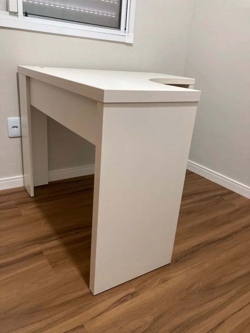 Mesa de escritório de canto branca - Foto 5