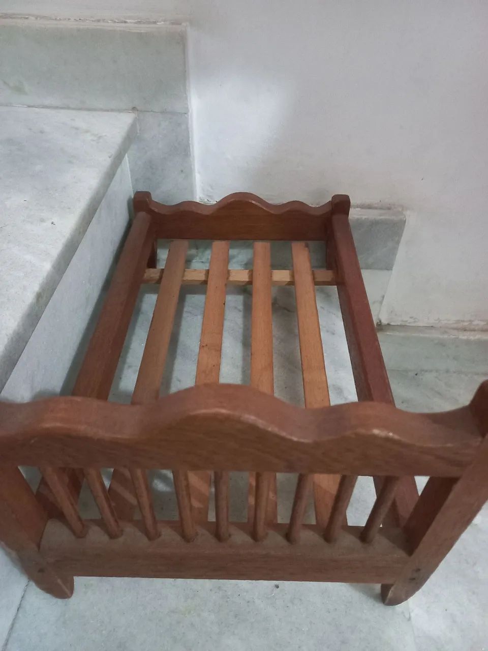 Cama de BONECA  antiga Madeira 24x38 - Foto 2