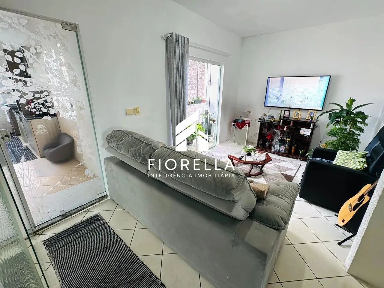 Casa ampla com 03 dormitórios, em Florianópolis/SC - Foto 5