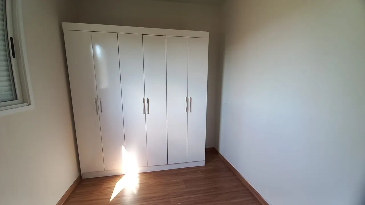 Guarda-Roupa 6 Portas Branco
