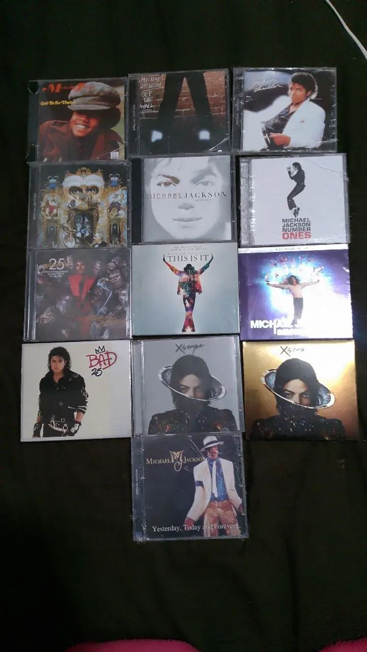 Coleção de CDs Michael Jackson 13 unidades