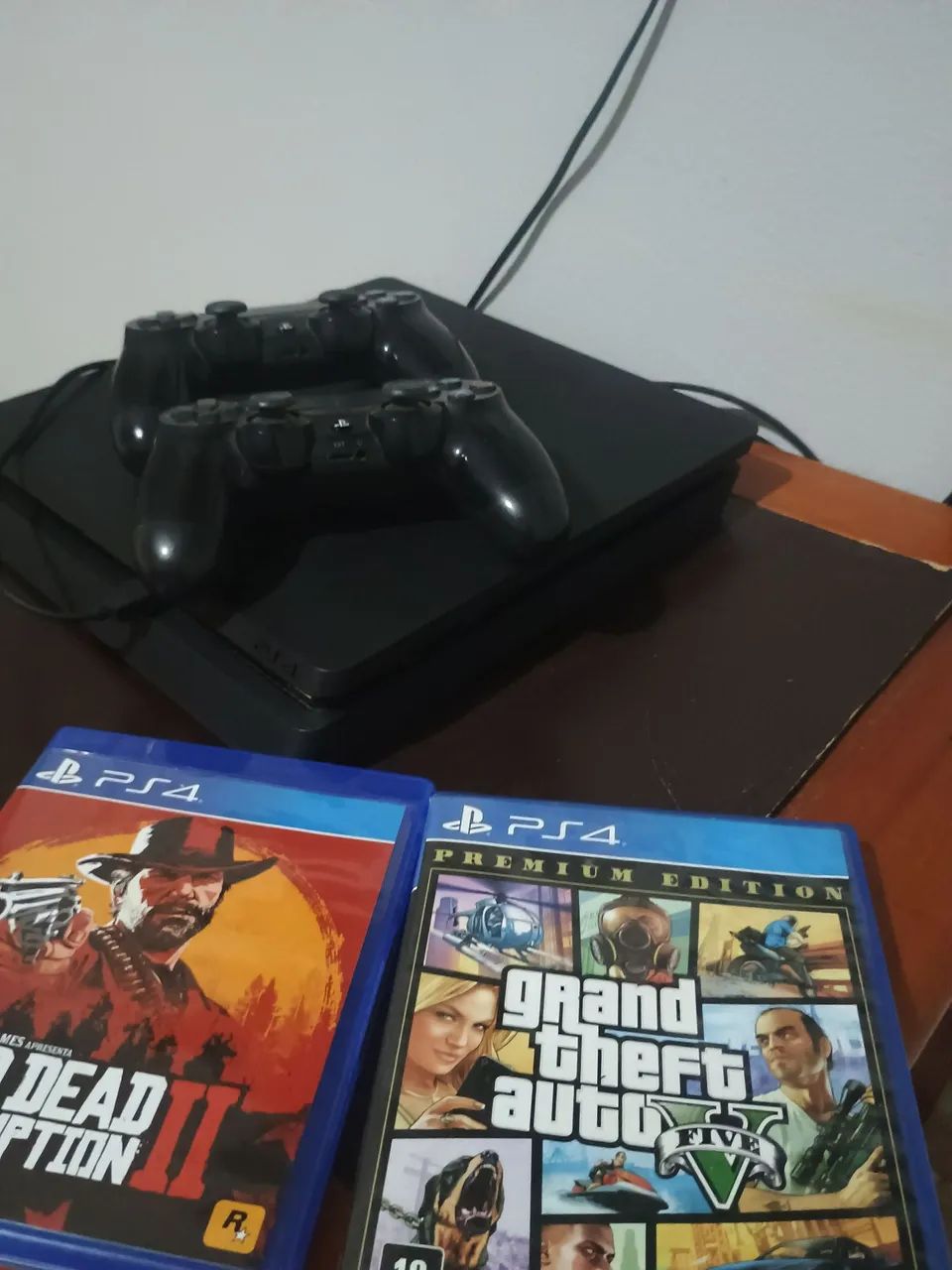 Playstation 4 slim 1T, 2 Controles ORIGINAIS + jogos  - Foto 2