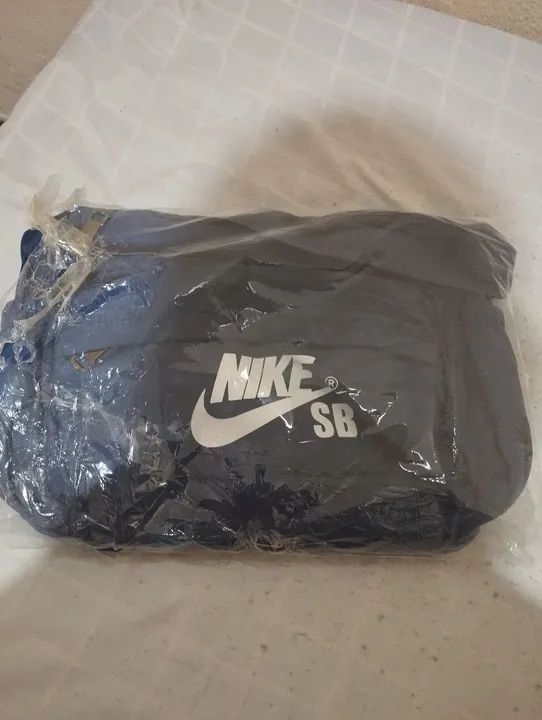 Eu estou vendendo uma bolsa novinha é só pegar é usar quem estiver enterecado  - Foto 5