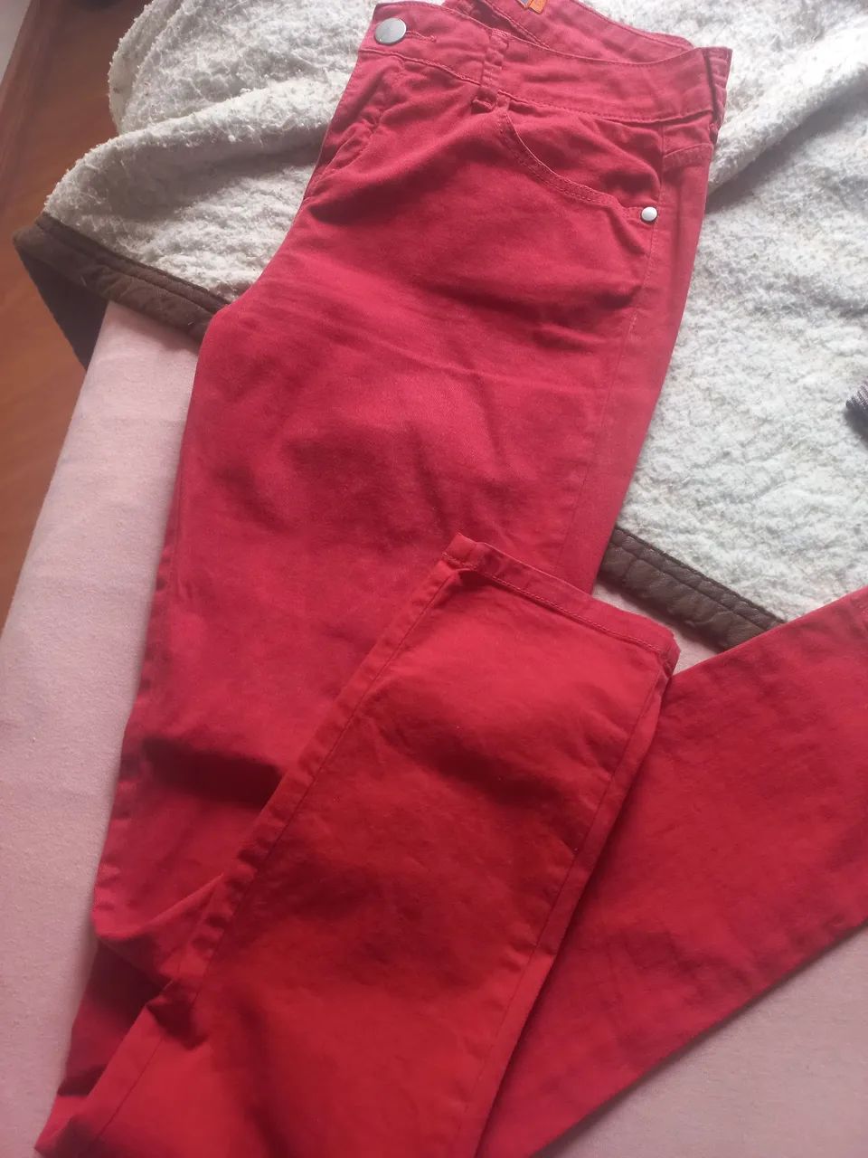 Calça vermelha tamanho médio  - Foto 2