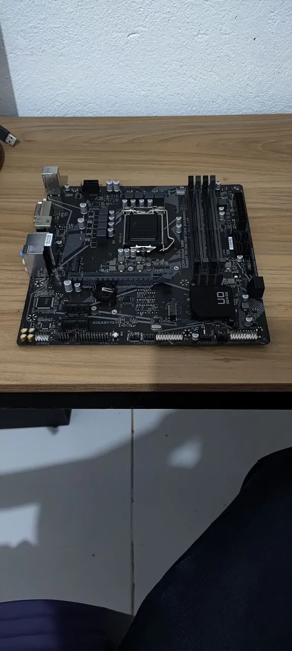 Gigabyte GA-B560M-DS3H V2