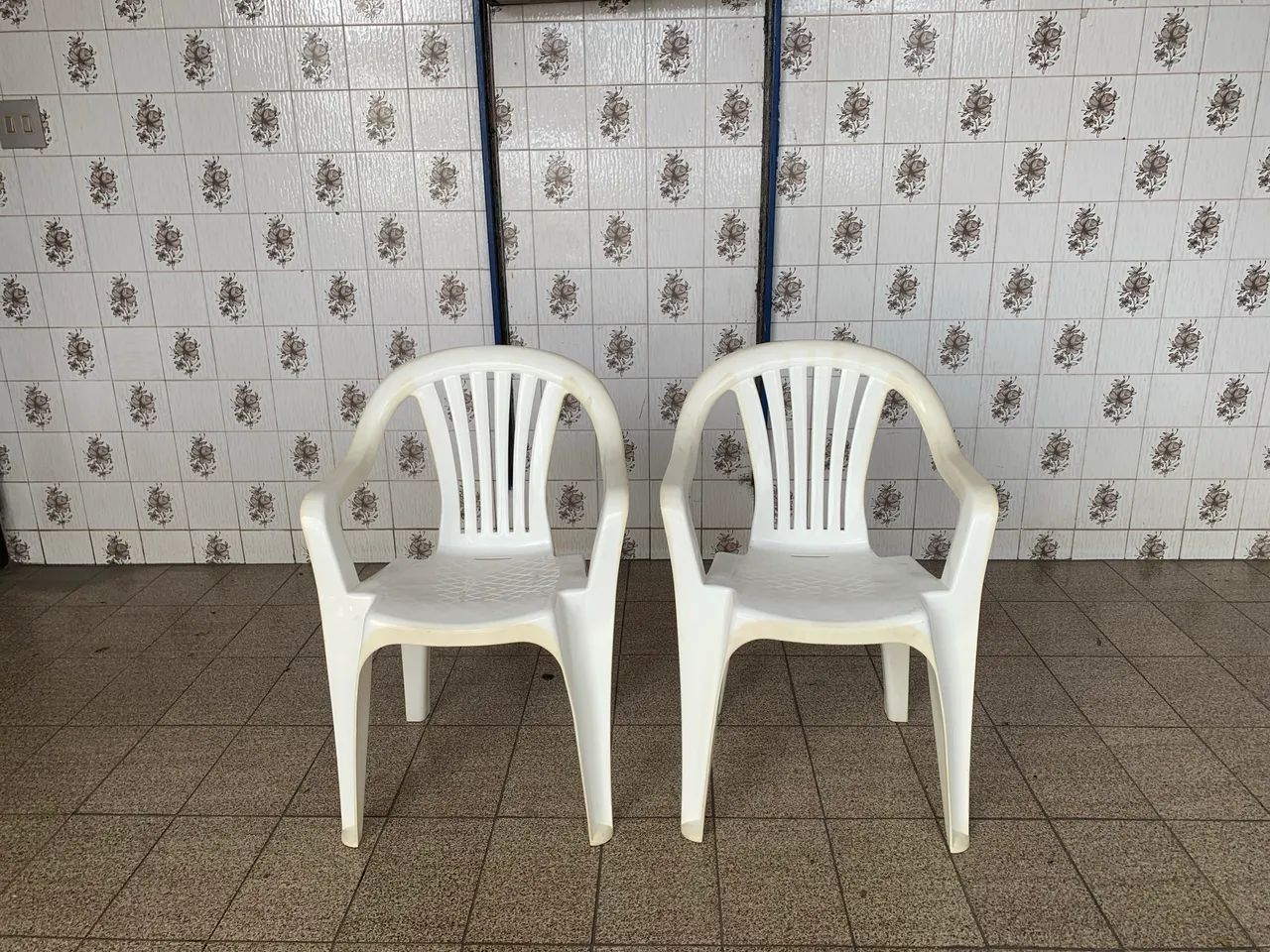 Cadeira de plástico 