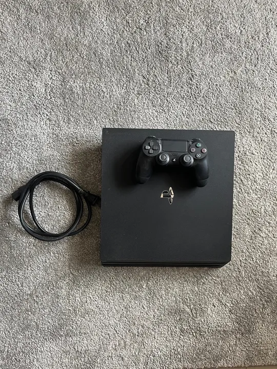 PlayStation 4 Pro 1 TB com controle e jogos