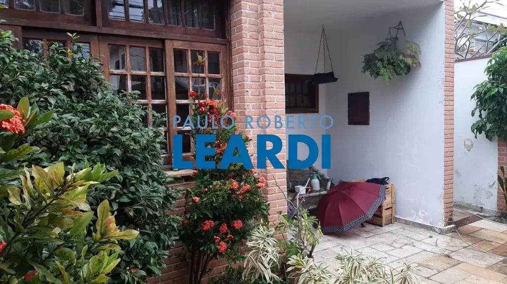 CASA ASSOBRADADA - BROOKLIN - SP