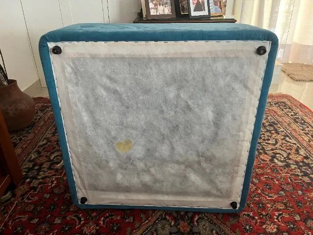 PUFF Decorativo Grande Azul de Suede Liso , marca Tok Stok  - Foto 2