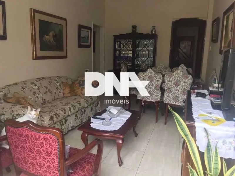 Apartamento - / Residencial / Copacabana