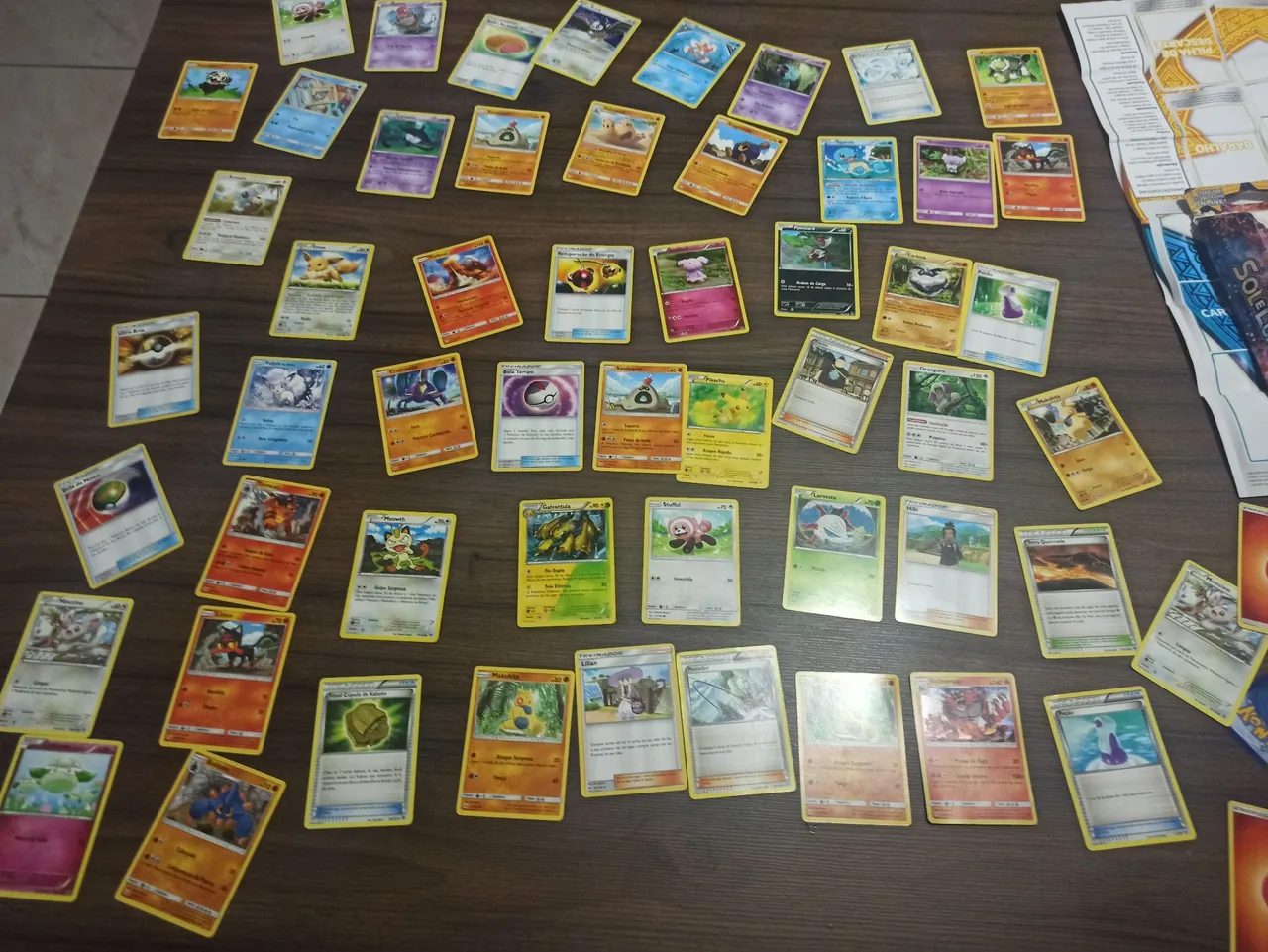 Lote de Cartas Pokémon - Originais e Bem Conservadas
