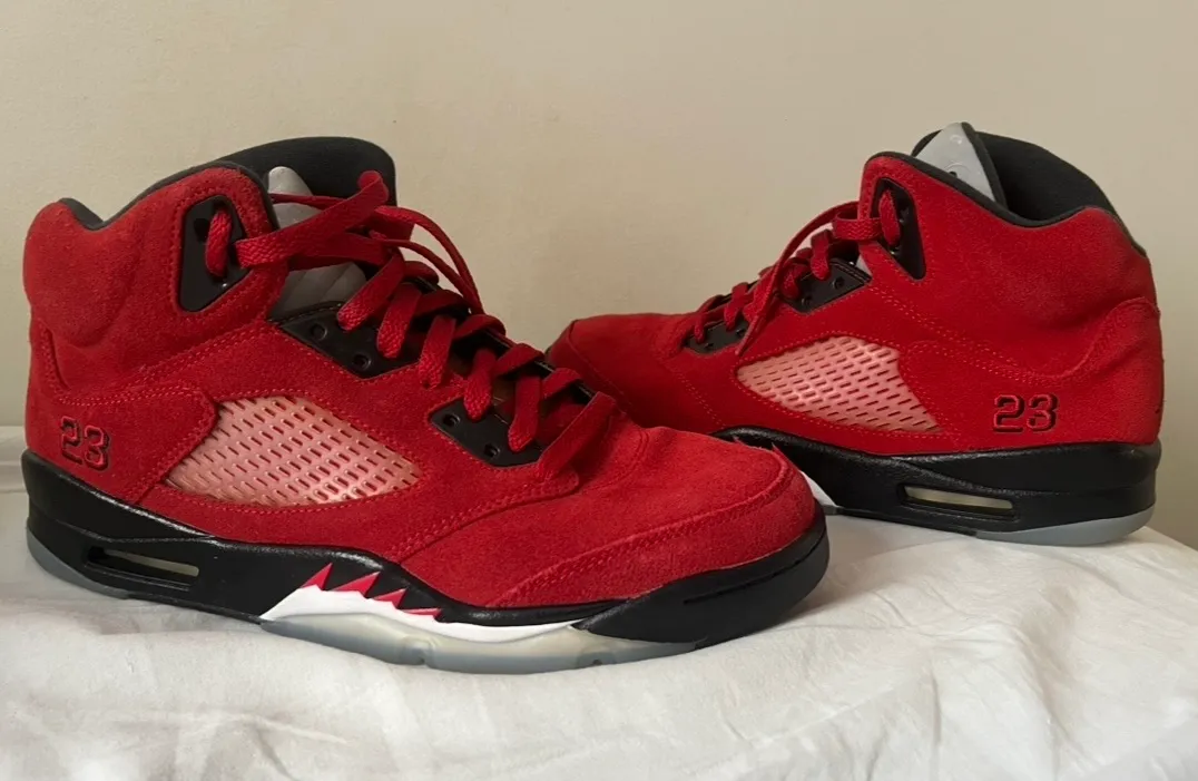 Air Jordan 5 Retro 'Raging Bull'