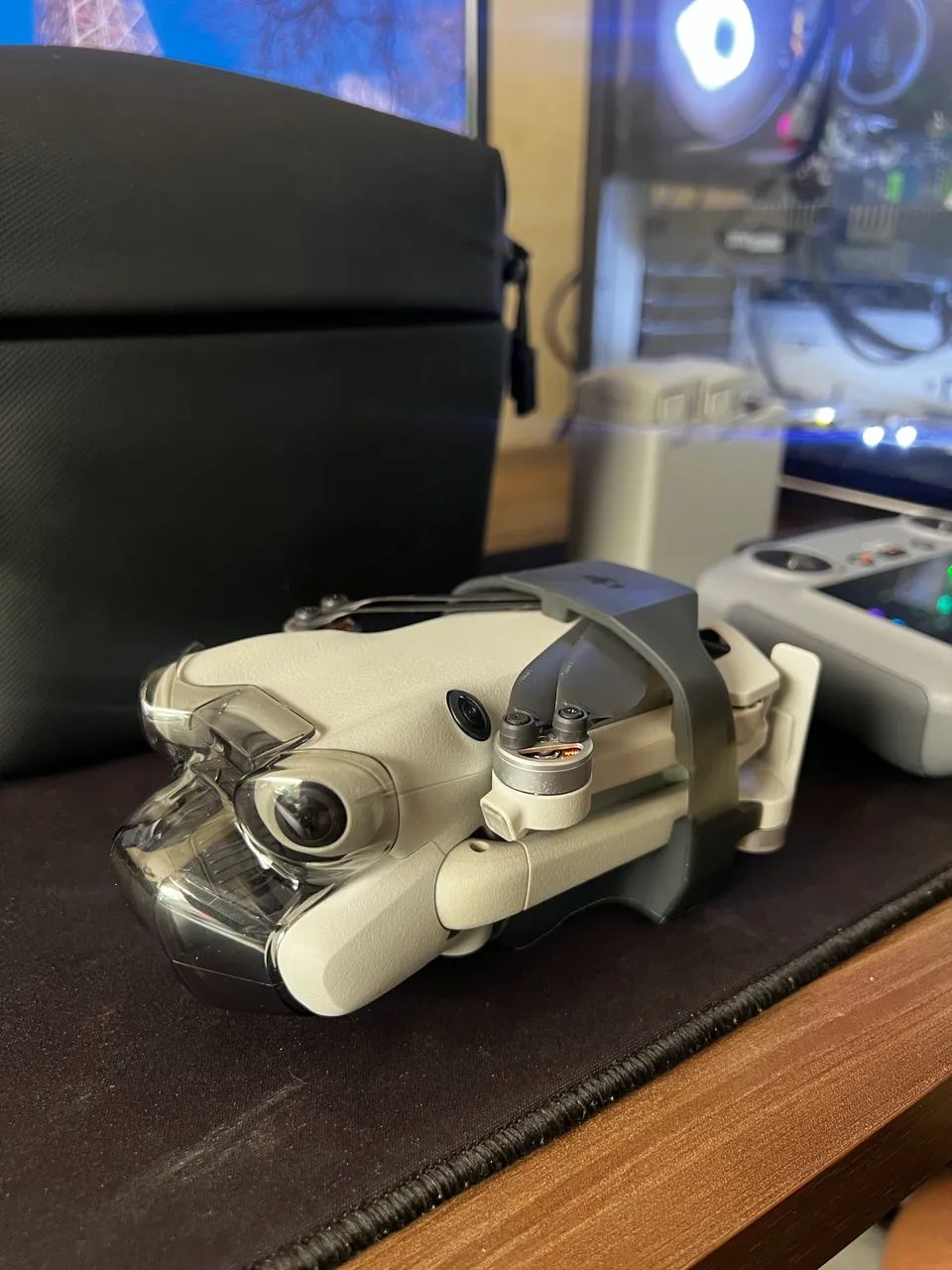 DJI Mini 4 Pro + Combo Fly More - Drone em estado de novo - Foto 5