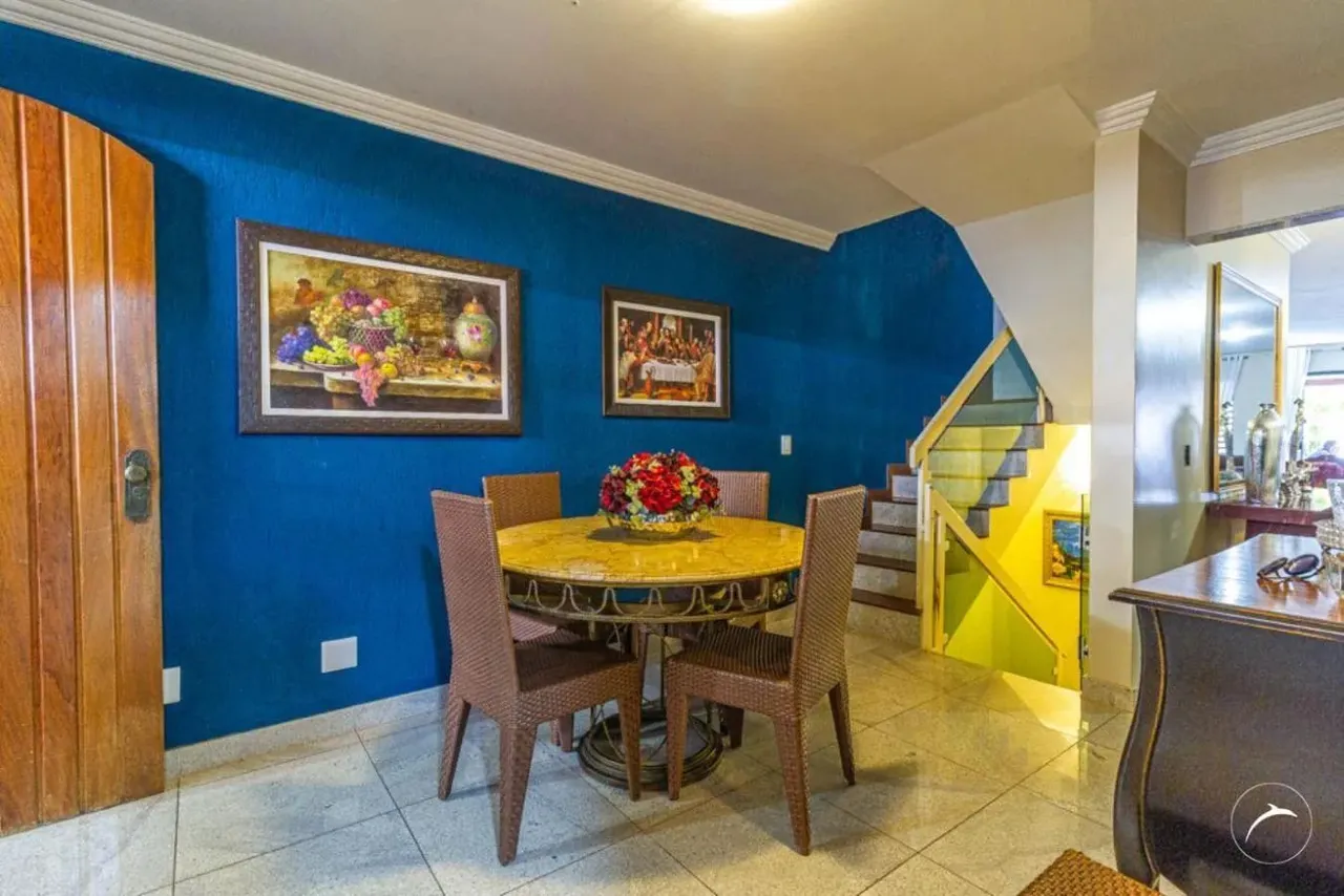 Casa para Venda em Brasília, Asa Sul, 5 dormitórios, 1 suíte, 3 banheiros, 2 vagas