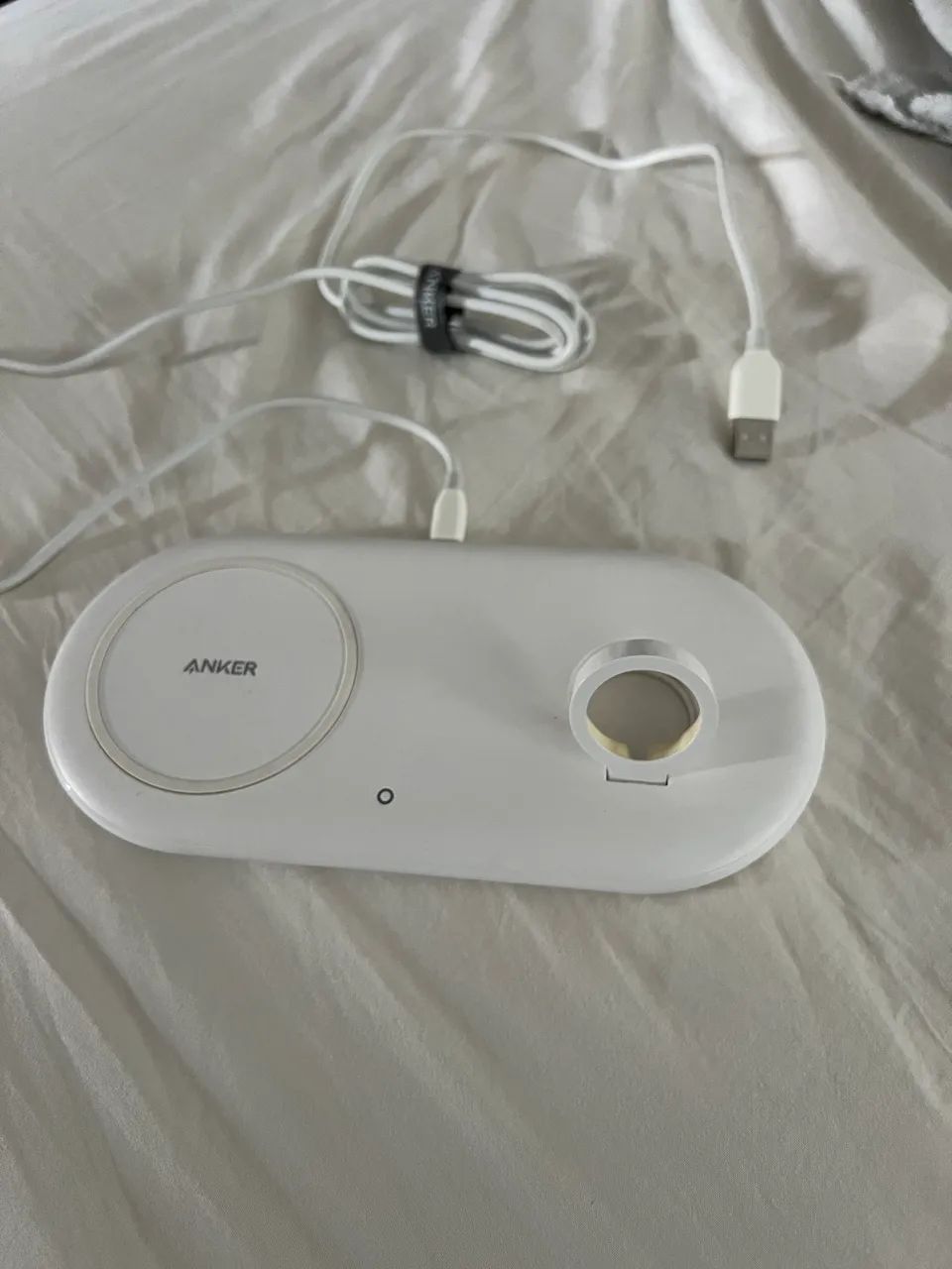 Carregador Anker dois em um Apple Watch e wireless  - Foto 2