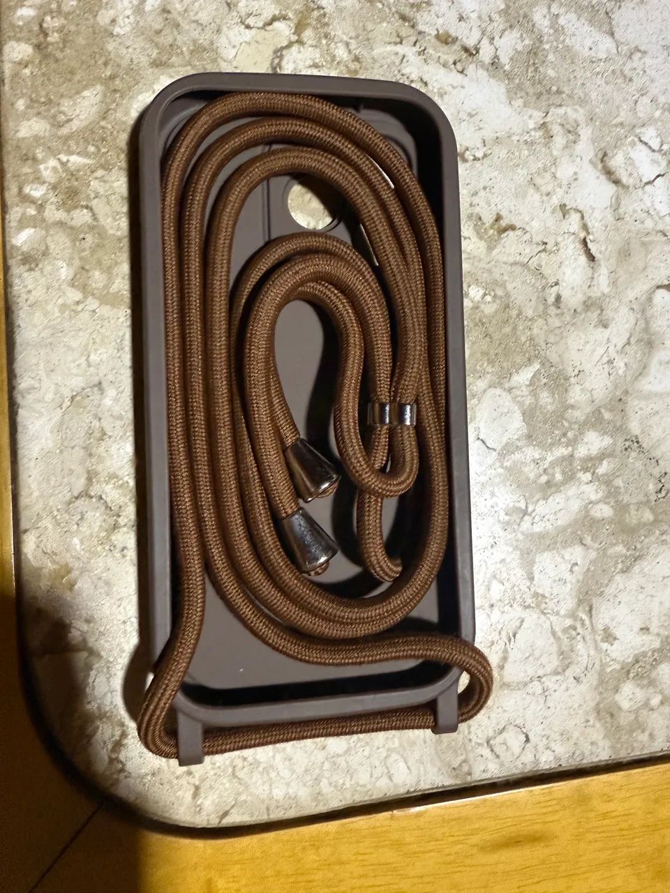 Kit 3 capinhas iPhone 14 Pro - 2 seminovas 1 sem uso