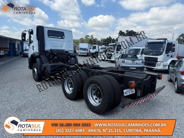 VW 26.280 2022 TRAÇADO 6X4 CHASSIS 5,00M - Foto 5
