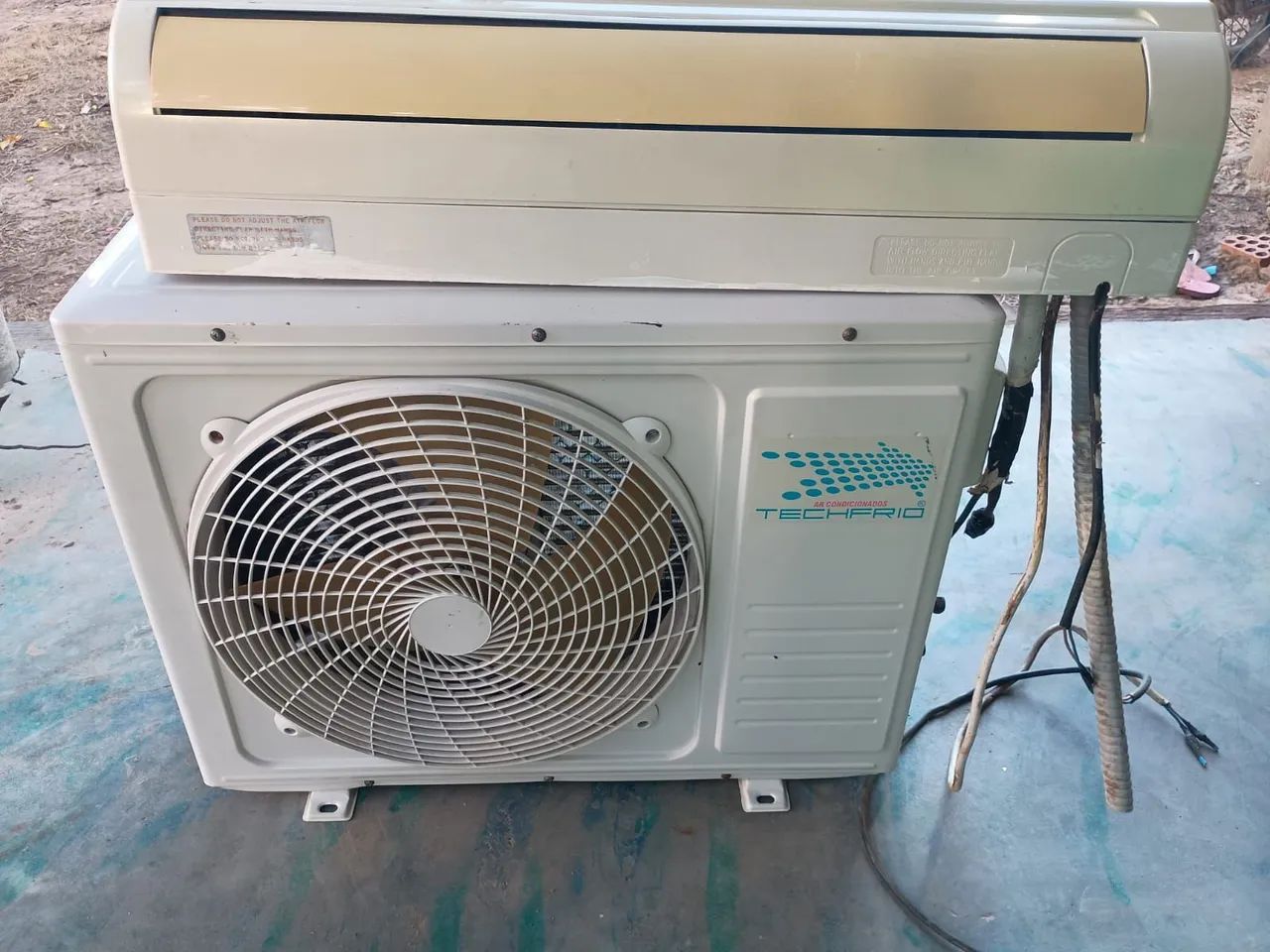 Ar Condicionado Split Techfrio 12 mil BTUS 