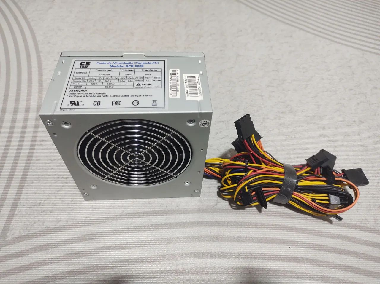 Fonte PC 500W Reais. 