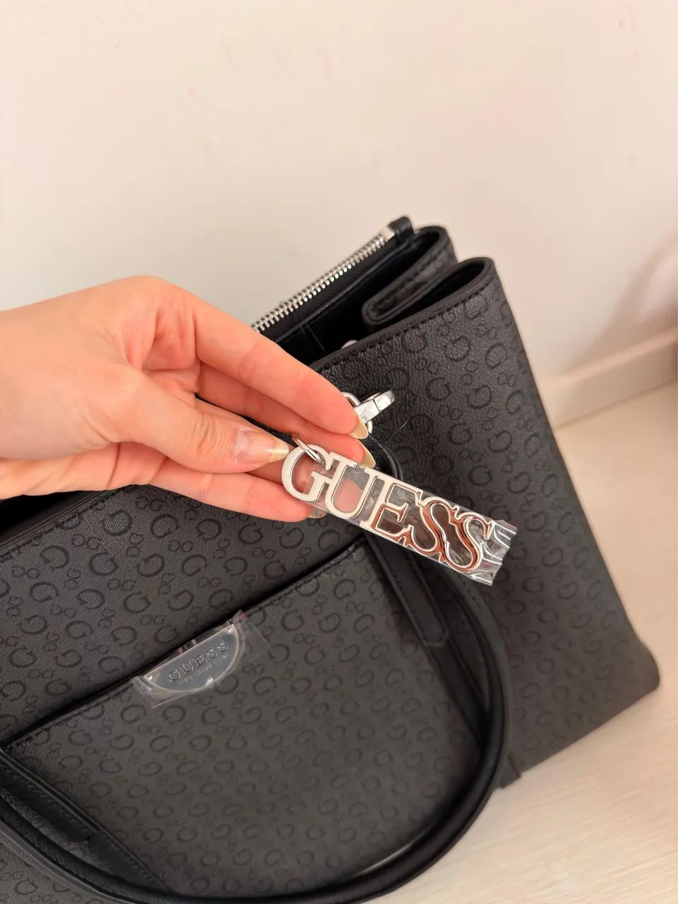 Bolsa Guess Original Nunca Usada - Foto 2