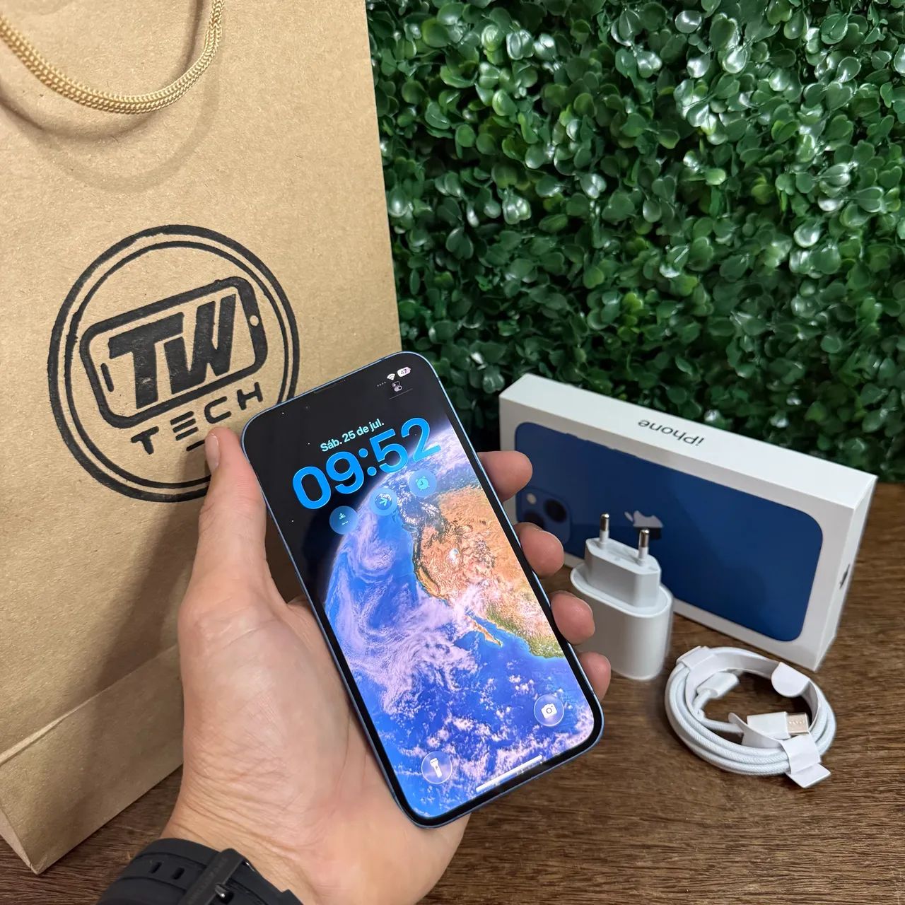 iPhone 13 | Sem detalhes 