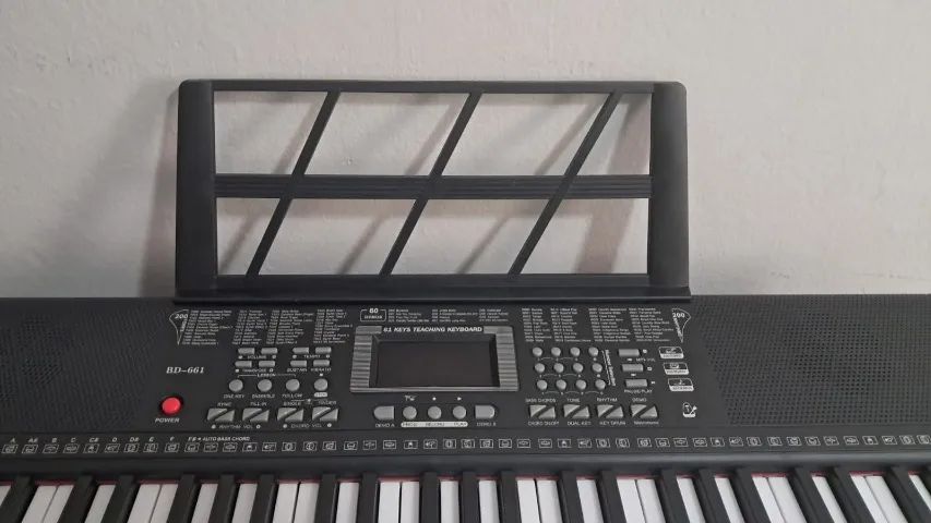 Teclado Profissional - 61 Teclas